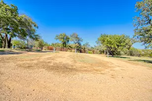 247 S Caddo St, Lipan, TX 76462 - Photo 21