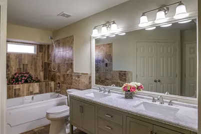 6600 W Lynn Creek Drive W, Arlington, TX 76001 - Photo 13