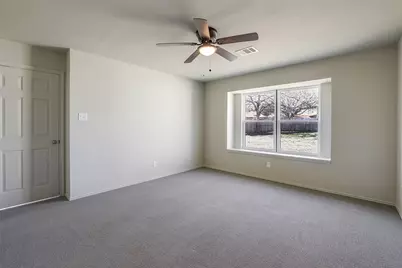 6600 W Lynn Creek Drive W, Arlington, TX 76001 - Photo 15