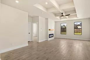 2314 Forest Hill Ln, Granbury, TX 76048 - Photo 11