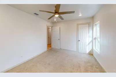 2554 Marfa Avenue, Dallas, TX 75216 - Photo 13