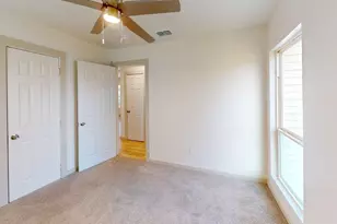 2554 Marfa Ave, Dallas, TX 75216 - Photo 15