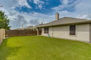 1313 Catbird Dr, Little Elm, TX 75068 - Photo 9