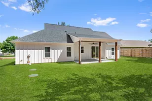 1610 Cheyenne Trail, Granbury, TX 76048 - Photo 7