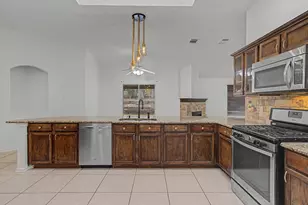 1104 Angel Fire Ln, Arlington, TX 76001 - Photo 13