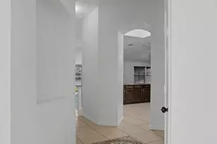 1104 Angel Fire Ln, Arlington, TX 76001 - Photo 7