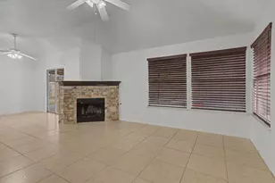 1104 Angel Fire Ln, Arlington, TX 76001 - Photo 17