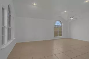 1104 Angel Fire Ln, Arlington, TX 76001 - Photo 5