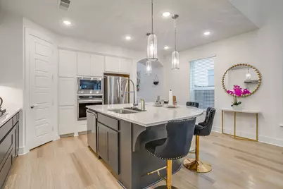 925 Carnation Drive, Crowley, TX 76036 - Photo 9