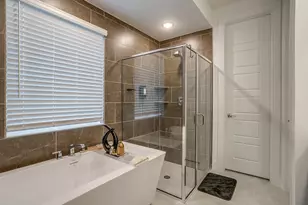 925 Carnation Dr, Crowley, TX 76036 - Photo 23