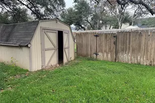 412 Tamara Dr, Georgetown, TX 78628 - Photo 17