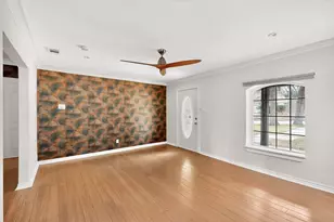 109 Appian Way, Dallas, TX 75216 - Photo 3