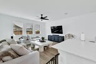 1741 Lake Grove Dr, Little Elm, TX 75068 - Photo 11