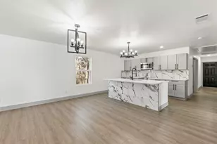 5619 Lake Granbury Trail, Granbury, TX 76048 - Photo 7
