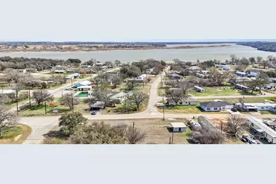5619 Lake Granbury Trail, Granbury, TX 76048 - Photo 31