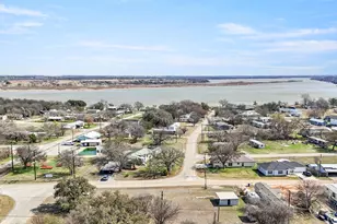5619 Lake Granbury Trail, Granbury, TX 76048 - Photo 31