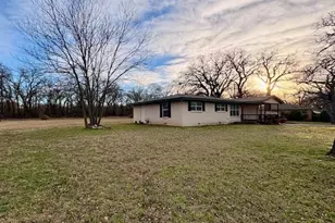 2104 2nd Ave, Bridgeport, TX 76426 - Photo 9
