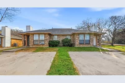 102 Oakwood Lane, Kennedale, TX 76060 - Photo 1