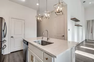 9807 Romo St, Irving, TX 75063 - Photo 13