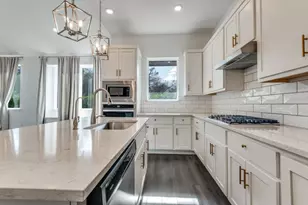 9807 Romo St, Irving, TX 75063 - Photo 11