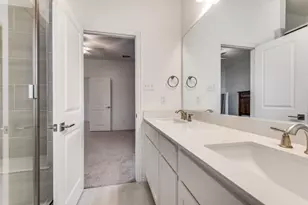 9807 Romo St, Irving, TX 75063 - Photo 21