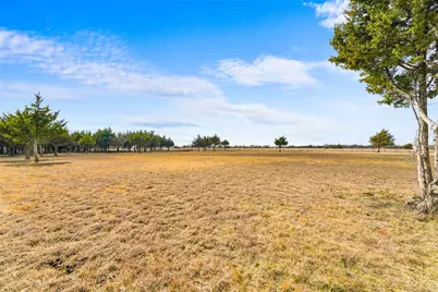 710 E Reindeer Road, Lancaster, TX 75146 - Photo 7