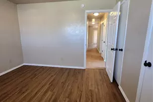 607 Arbor Ln, Lancaster, TX 75134 - Photo 3