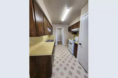 607 Arbor Lane, Lancaster, TX 75134 - Photo 13