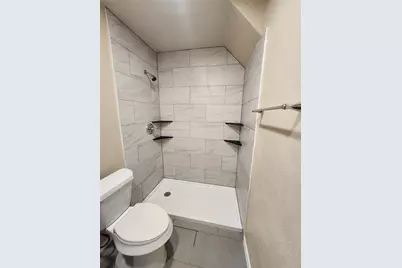 607 Arbor Lane, Lancaster, TX 75134 - Photo 5