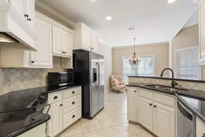 100 Edinburgh, Waco, TX 76712 - Photo 7
