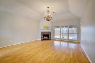 4168 Creekhollow Dr, Carrollton, TX 75010 - Photo 5