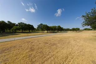 2119 Antibes Dr, Carrollton, TX 75006 - Photo 37