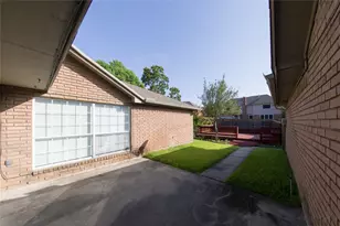 2119 Antibes Dr, Carrollton, TX 75006 - Photo 33