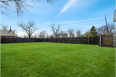 1502 E Ann Arbor Avenue, Dallas, TX 75216 - Photo 11