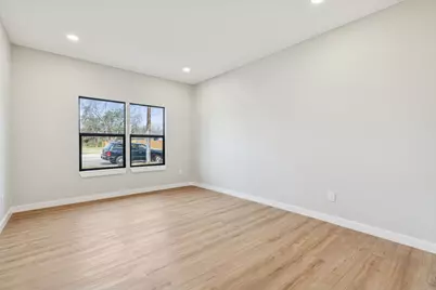 1502 E Ann Arbor Avenue, Dallas, TX 75216 - Photo 31