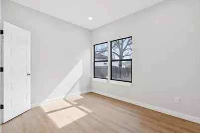 1502 E Ann Arbor Avenue, Dallas, TX 75216 - Photo 33