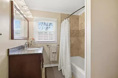 3836 Austin Avenue, Waco, TX 76710 - Photo 15