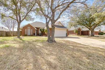 841 Park Meadow Lane, Burleson, TX 76028 - Photo 3