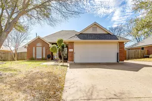 841 Park Meadow Ln, Burleson, TX 76028 - Photo 3