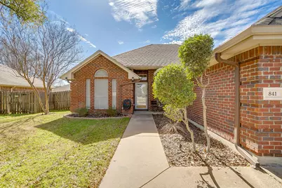 841 Park Meadow Lane, Burleson, TX 76028 - Photo 7