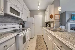 2164 Tanglewood Blvd, Pottsboro, TX 75076 - Photo 13