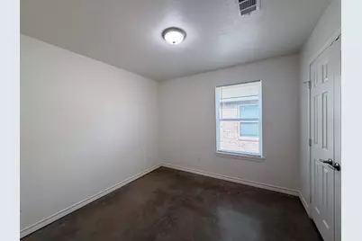 1050 E Burnett Street #2B, Ennis, TX 75119 - Photo 13