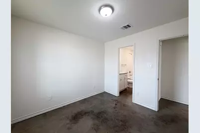 1050 E Burnett Street #2B, Ennis, TX 75119 - Photo 7