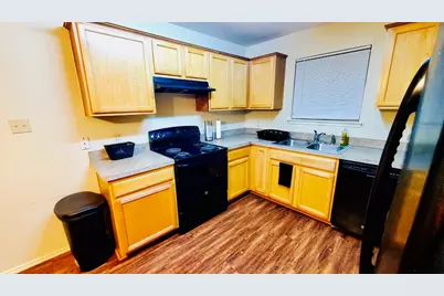 857 Robinson Court, Grand Prairie, TX 75051 - Photo 5