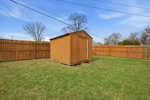 121 Hillside Ln, DeSoto, TX 75115 - Photo 21