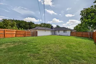 121 Hillside Ln, DeSoto, TX 75115 - Photo 21