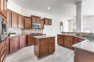 10121 Waverly Ln, Fort Worth, TX 76244 - Photo 11