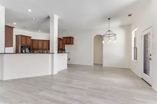 10121 Waverly Ln, Fort Worth, TX 76244 - Photo 9