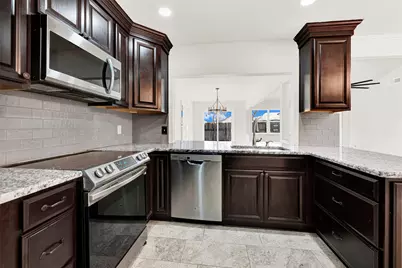 126 Sunnydale, Lewisville, TX 75067 - Photo 5