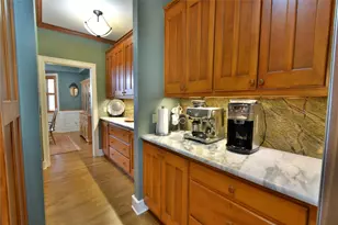 10015 Flight Plan Dr, Granbury, TX 76049 - Photo 9